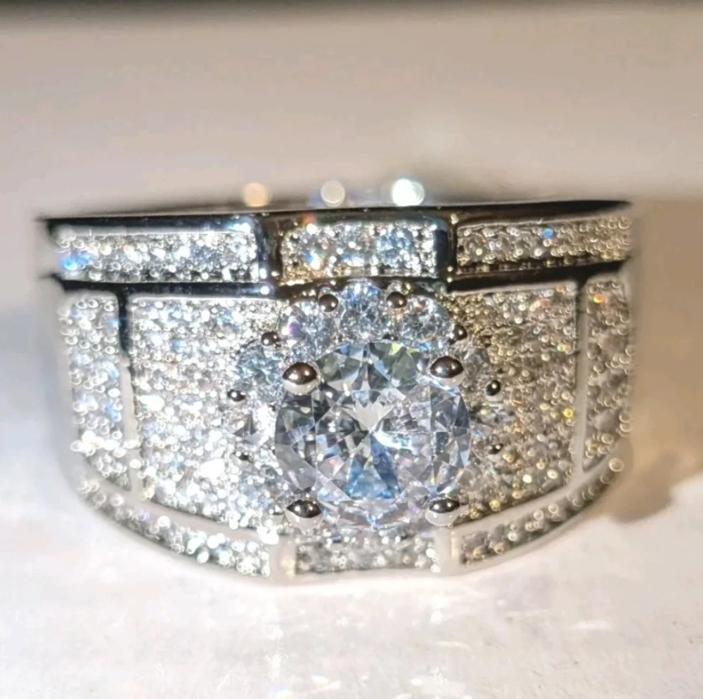 Elegant Men's 4 Ct Lab Created Diamond Blinged Out 925 Silver Wedding Band